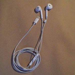 iPhone 7 headphones